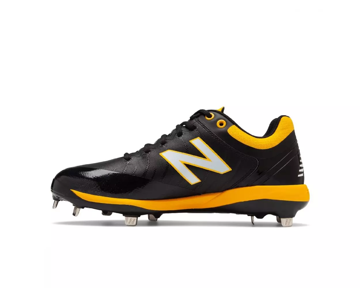 black and yellow new balance cleats